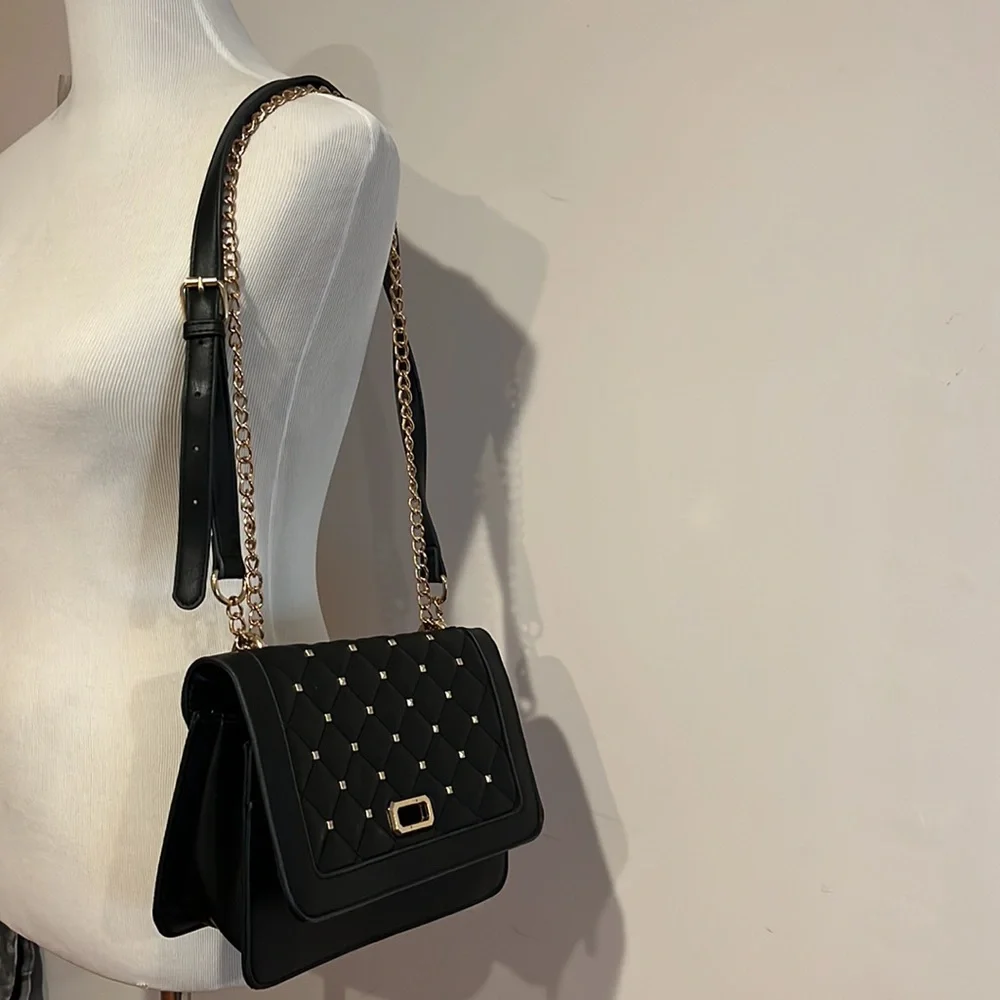 Badgley Mischka vegan medium quilted faux leather crossbody‎ bag Black & gold